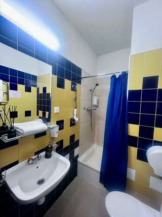 Гостиница Премьера Санкт-Петербург Двухместный номер с 2 двуспальными кроватями-10